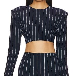 NORMA KAMALI 
Cropped Shoulder Pad Long Sleeve Crew Top In Navy - L - NWT
